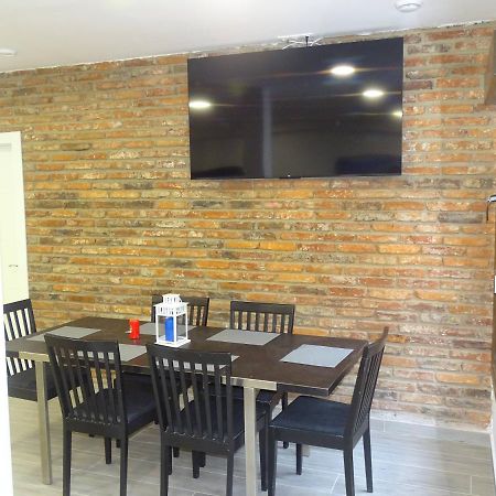 Albergue Roma โปลา เด เลนา ภายนอก รูปภาพ