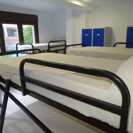 Albergue Roma โปลา เด เลนา ภายนอก รูปภาพ