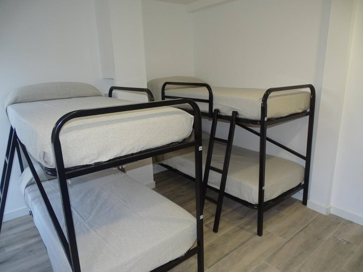 Albergue Roma โปลา เด เลนา ภายนอก รูปภาพ