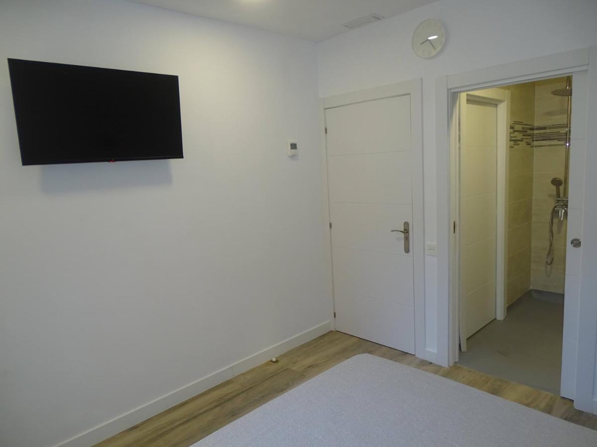 Albergue Roma โปลา เด เลนา ภายนอก รูปภาพ
