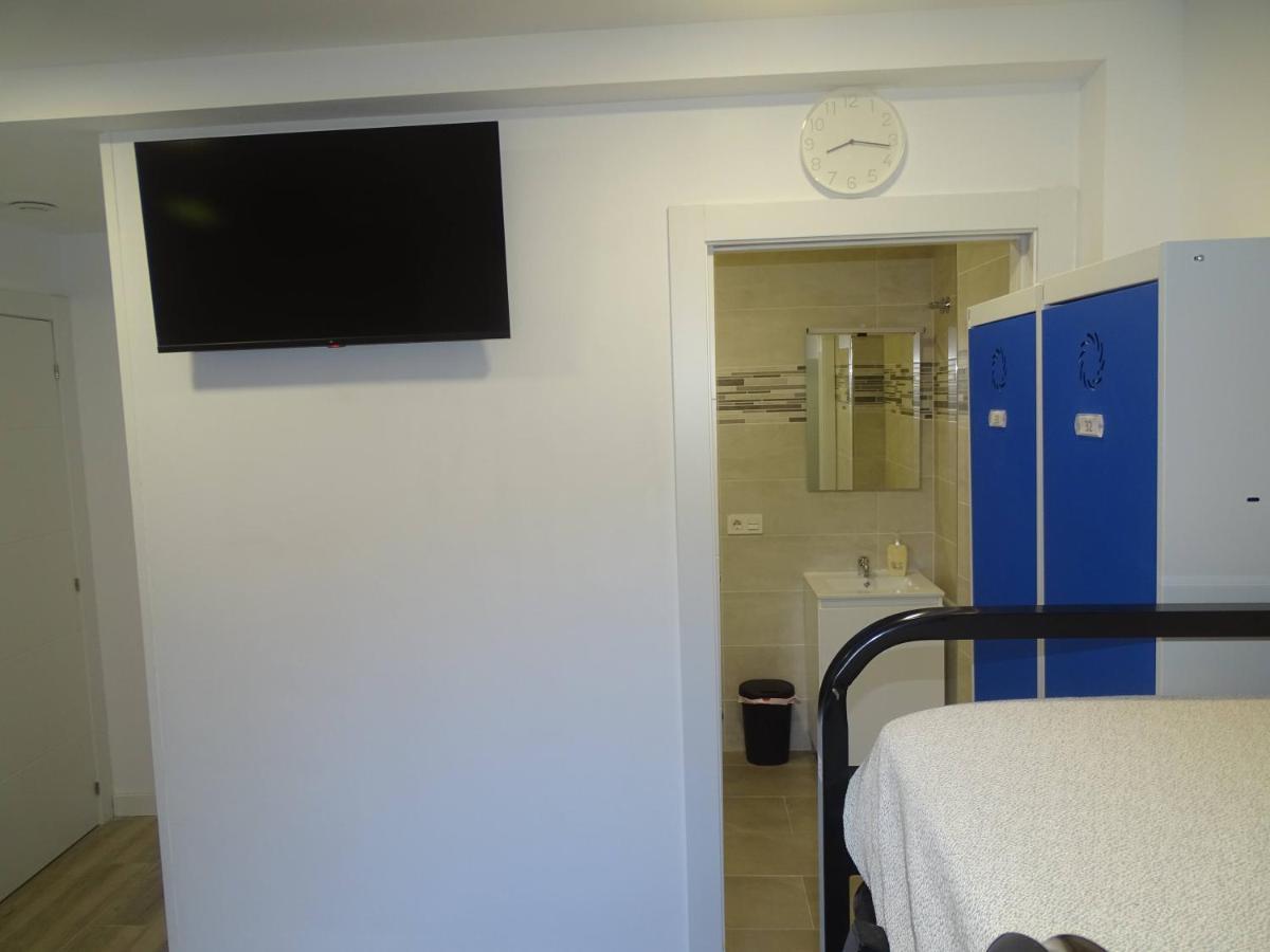 Albergue Roma โปลา เด เลนา ภายนอก รูปภาพ